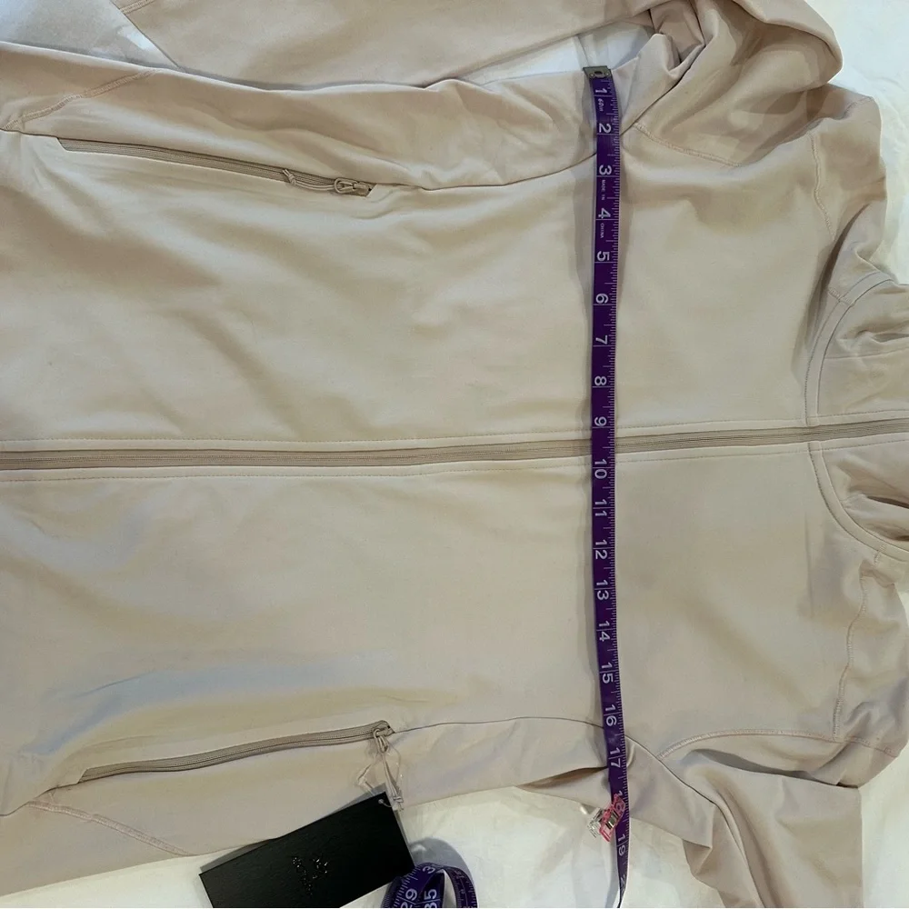 NWT Arc'teryx Women's Kyanite LT Hoody, Size Medium